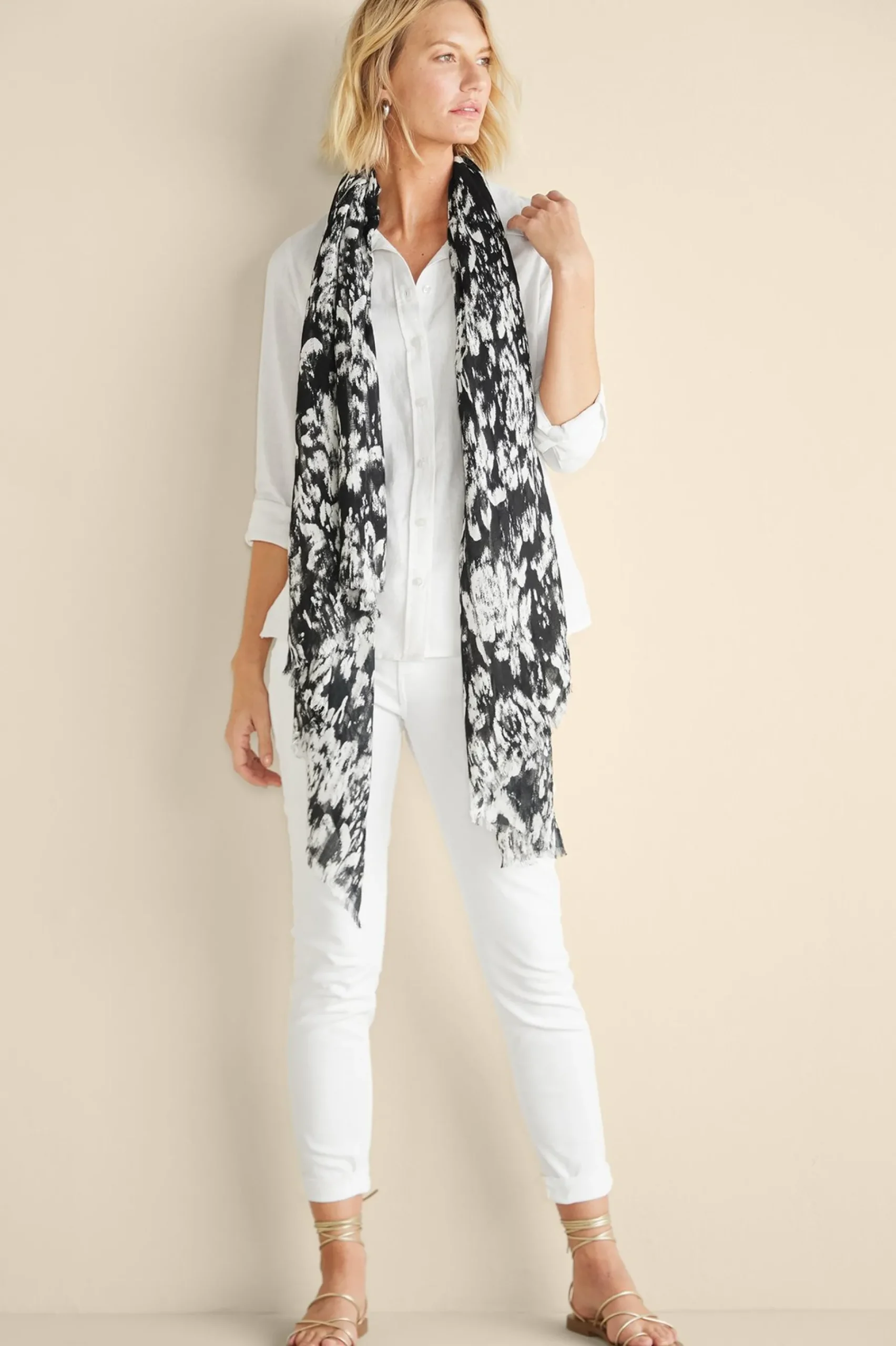 Soft Surroundings Alba Ikat Wrap Scarf> Scarves & Wraps