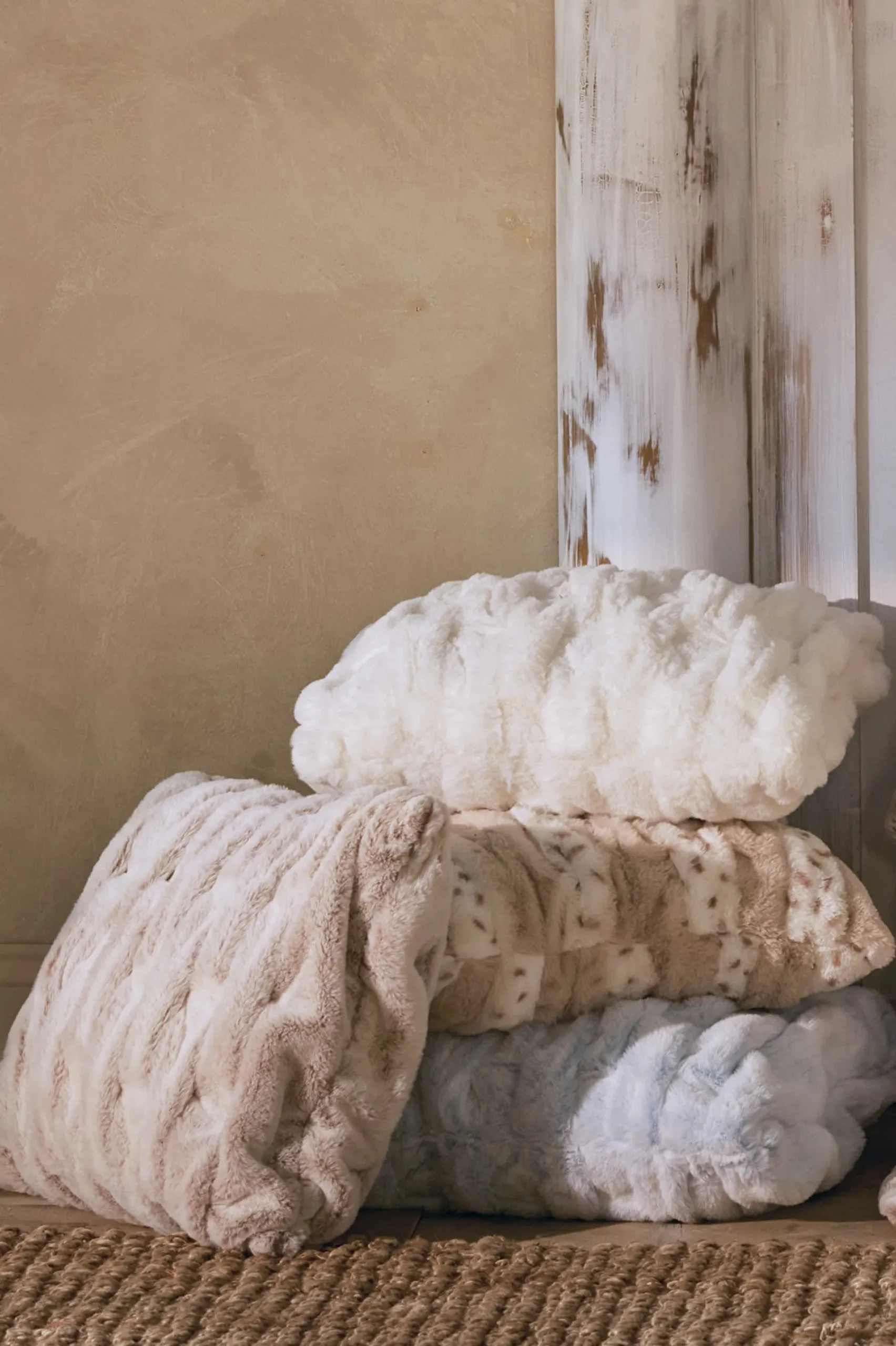 Soft Surroundings La Parisienne Faux Fur Pillow> Bedding Essentials|pillows