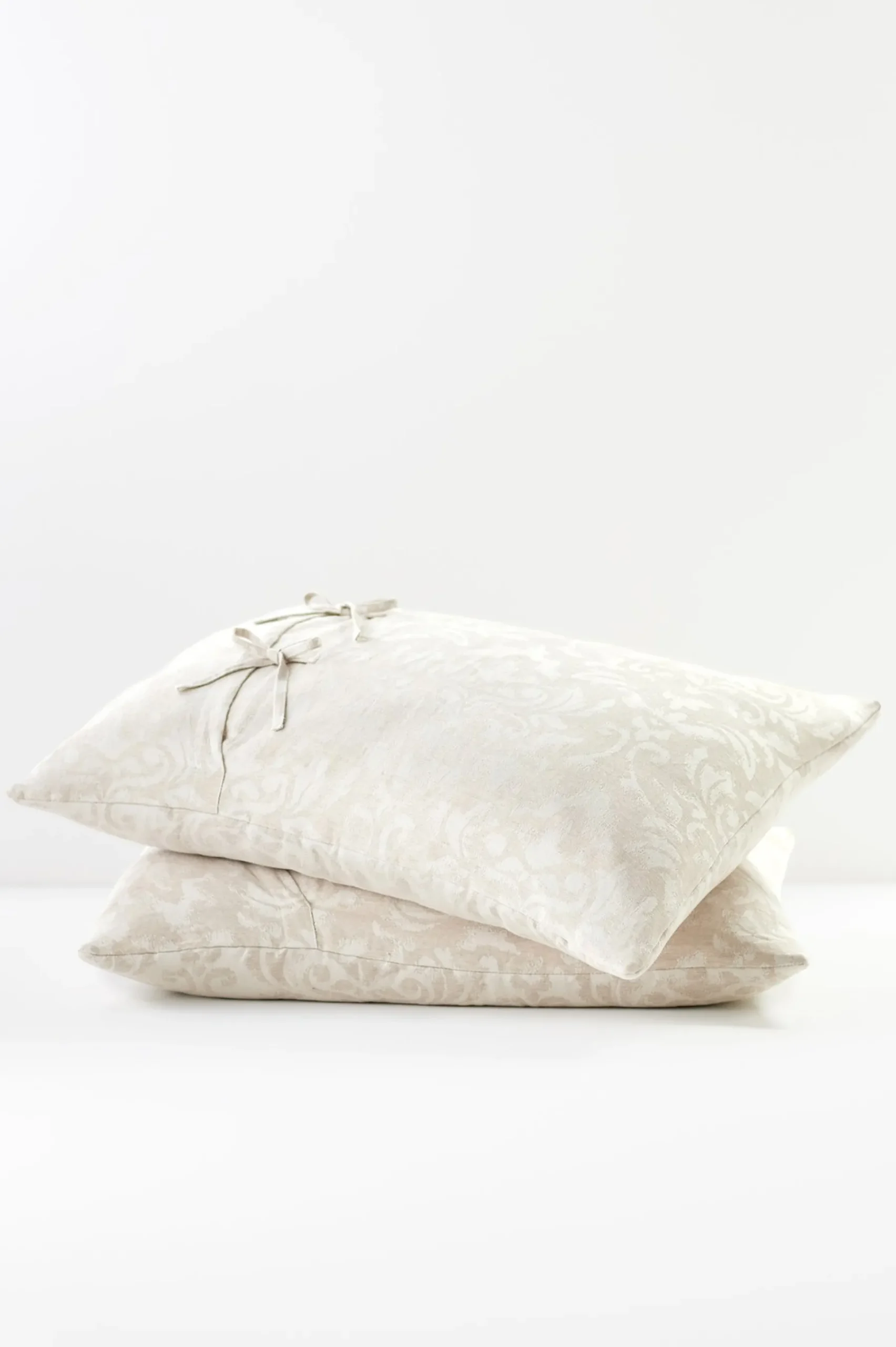 Soft Surroundings Rosalyn Damask Sham> pillowcases & shams